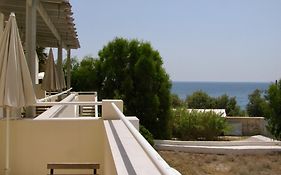 Sail Inn Studios & Apartments