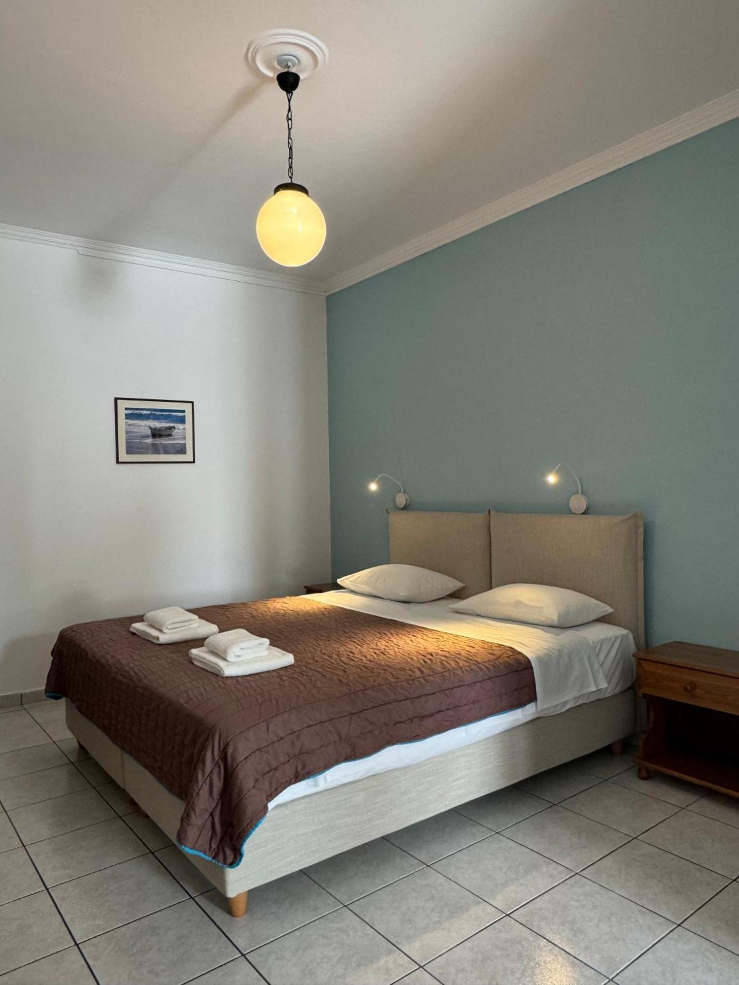 Sail Inn Studios & Apartments Kamári Zewnętrze zdjęcie